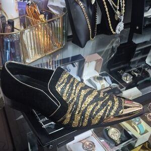 Elegant Black and Gold Women's Loafers